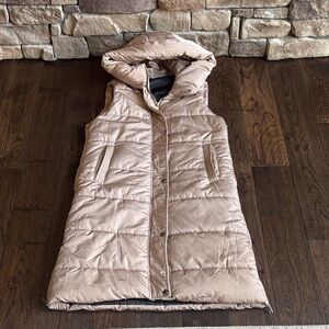 Women's Tan Puffer Vest